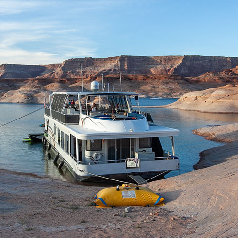 Anchoring At Lake Powell | Antelope Point Marina